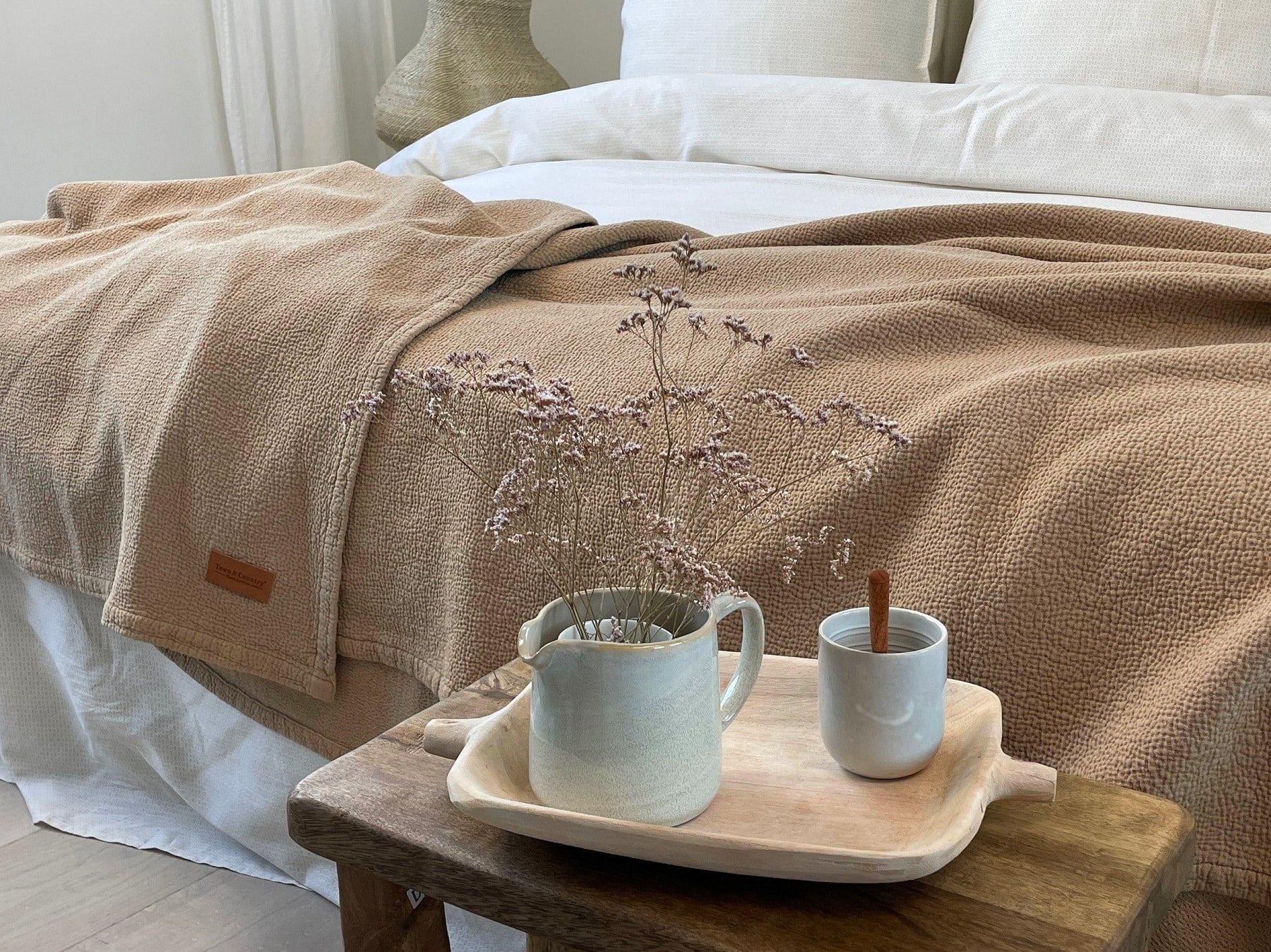 Town &amp; Country Bed Sprei Lara Gold