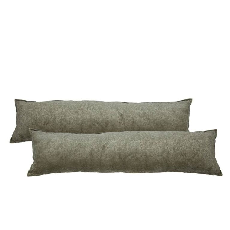 Velvet Kussen Delfina olijfgroen 120×30 cm – MrsBloom